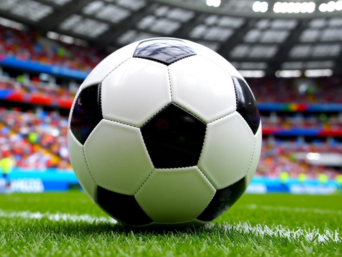 db真人-曼联边后卫助攻频繁拉开宽度,曼联史上十大最强边后卫 第2张